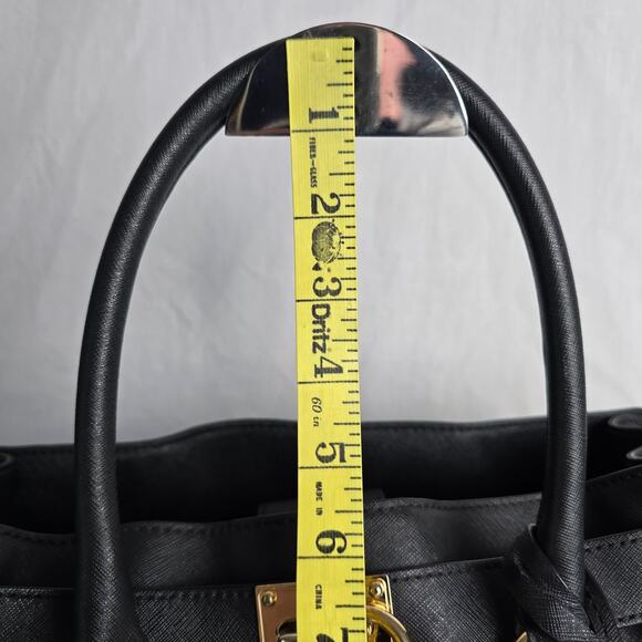 Michael Kors Hamilton Large East West Satchel Black Saffiano Leather Det Strap - Picture 14 of 16